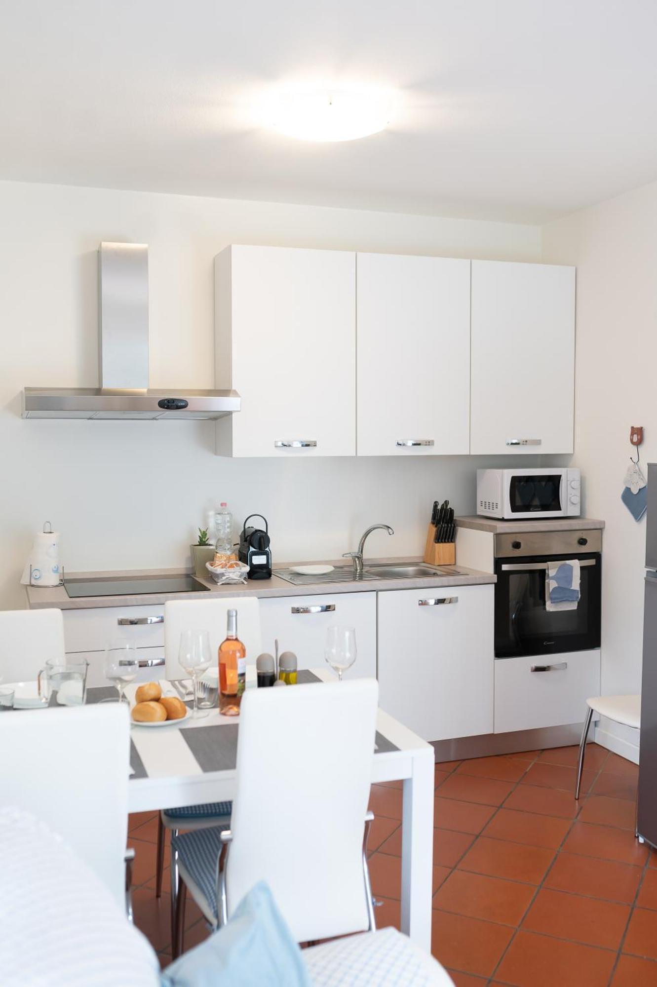 Canevon Suite Apartment Bardolino Bagian luar foto