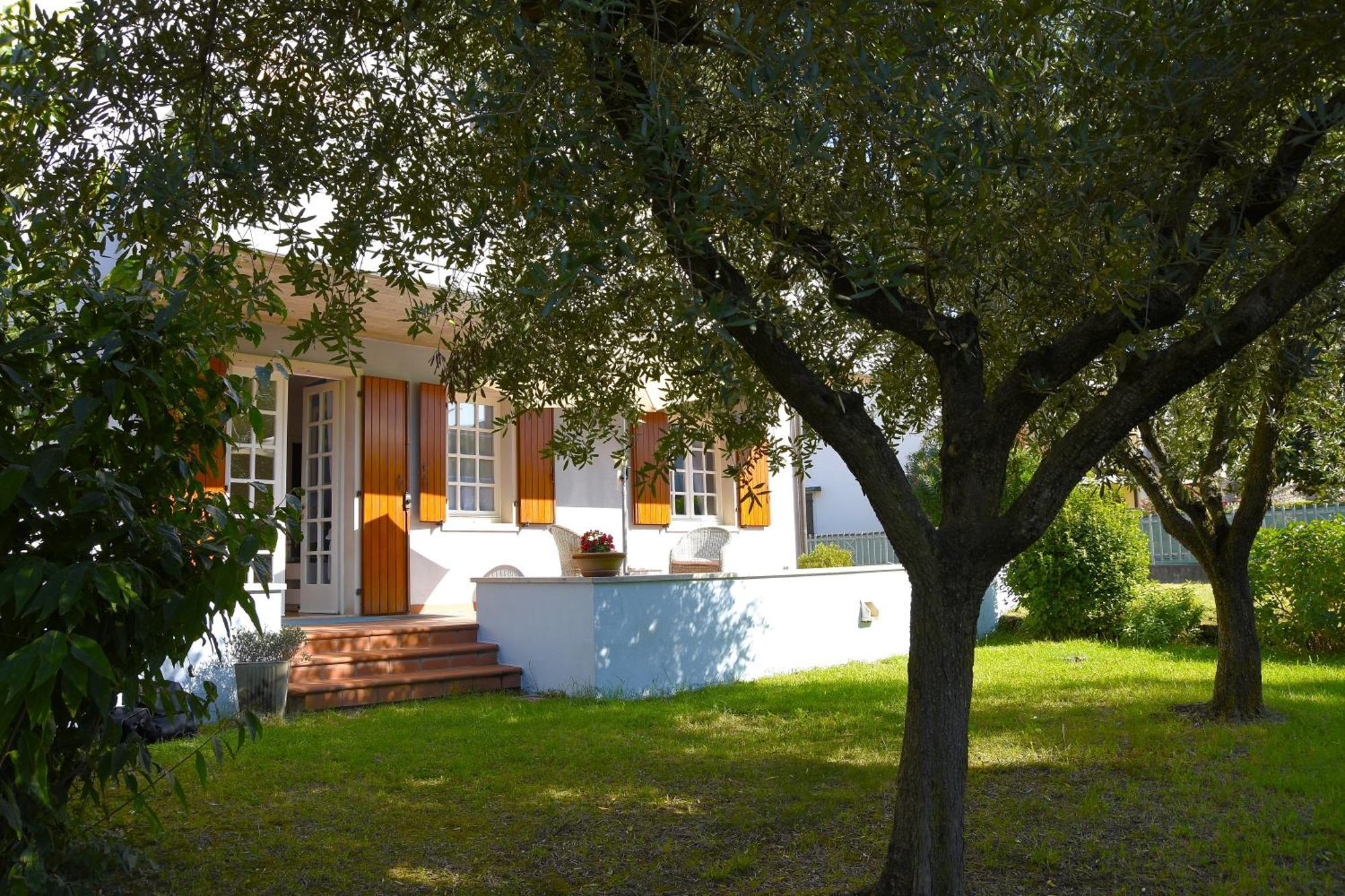 Canevon Suite Apartment Bardolino Bagian luar foto