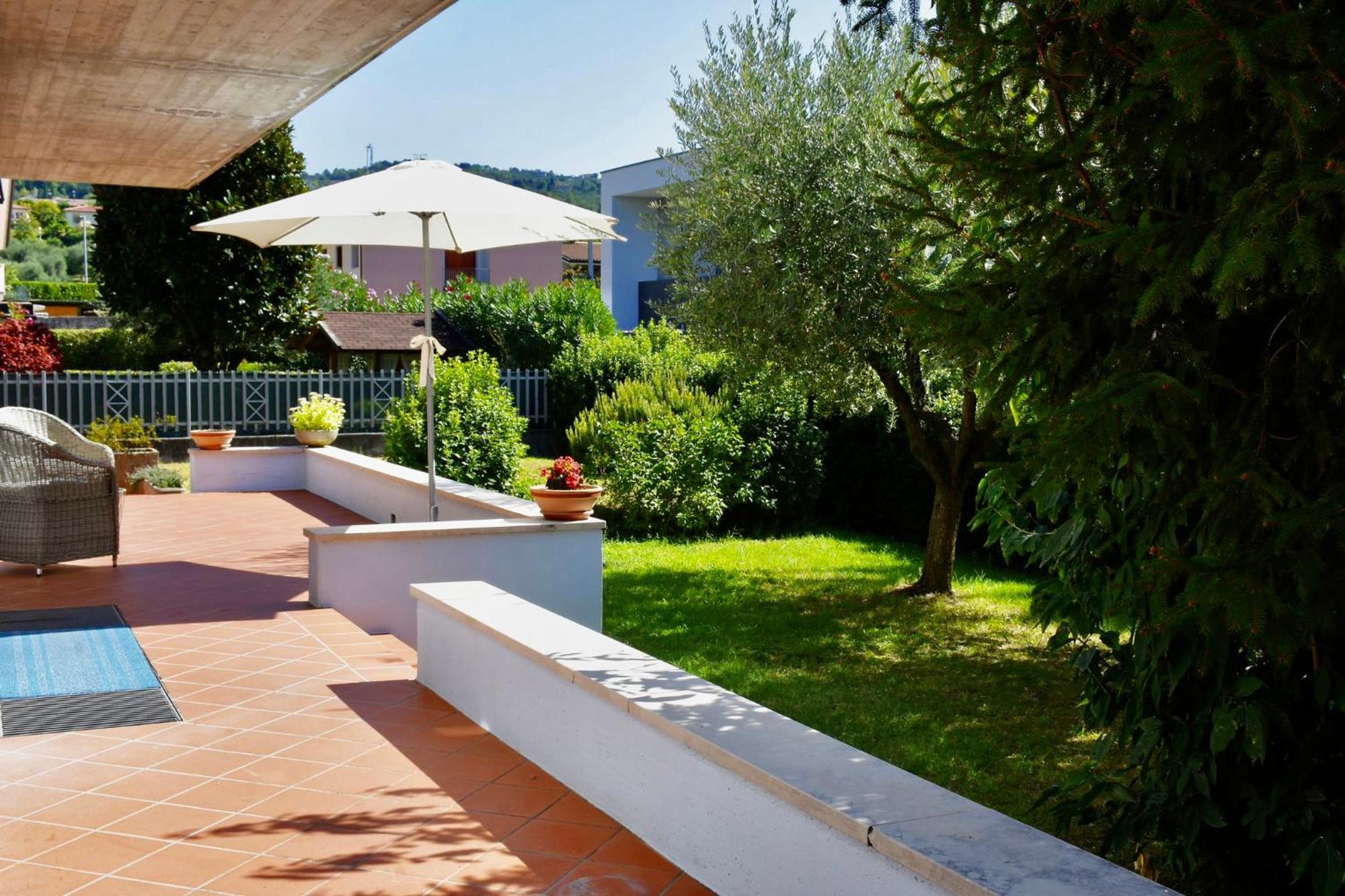 Canevon Suite Apartment Bardolino Bagian luar foto